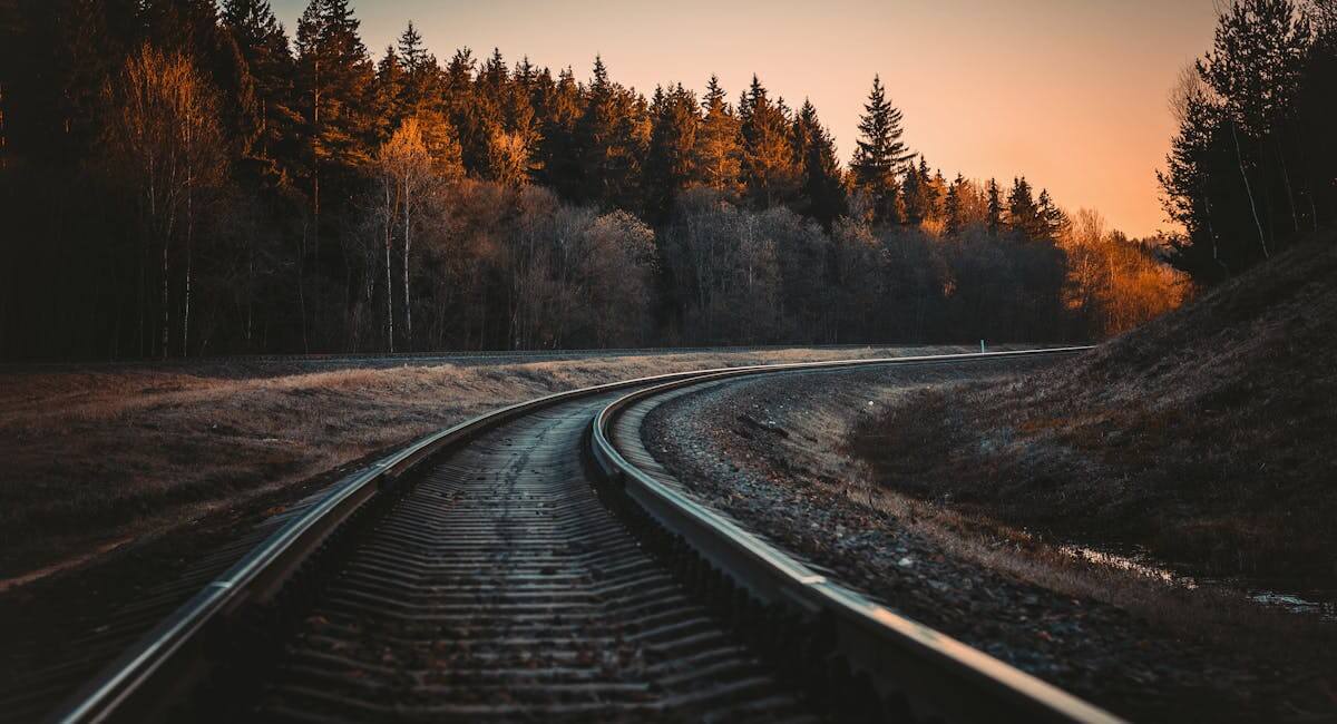 Viaggiare in treno: itinerari panoramici alla scoperta delle bellezze del nord-est