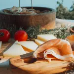 Prosciutto crudo di Parma, Jamon Serrano, Jambon de Bayonne: un confronto Europeo