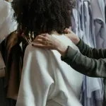 Fashion designer: i consigli per aprirsi la strada del successo